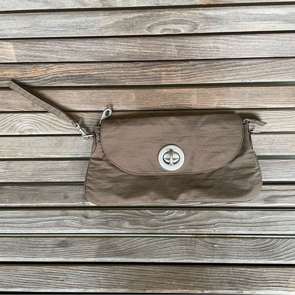 Bagallini Handbags - Bagallini Neutral Brown Clutch Wristlet